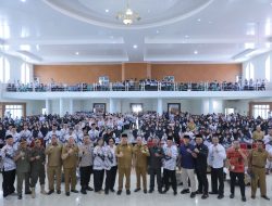 Gubernur Babel Hidayat Arsani Beri Sambutan Hut PGRI Di Koba Bangka Tengah “Guru Garda Terdepan Membangun Karakter dan Masa Depan Bangsa”